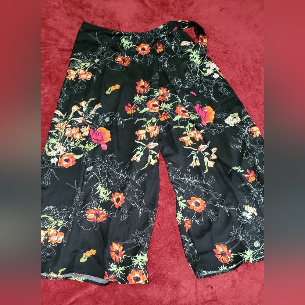 LUSH floral palazzo pants